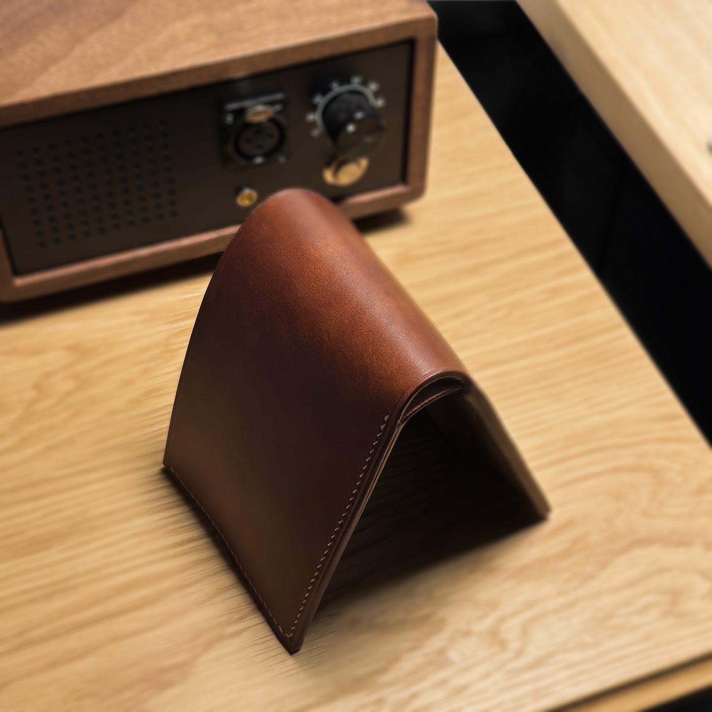 CLASSIC Bifold Leather Wallet