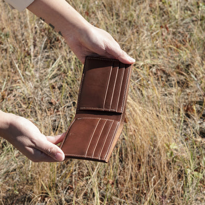 CLASSIC Bifold Leather Wallet